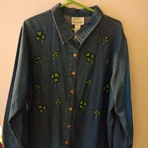 Woman's Quacker Factory Demin shamrock shirt 2X